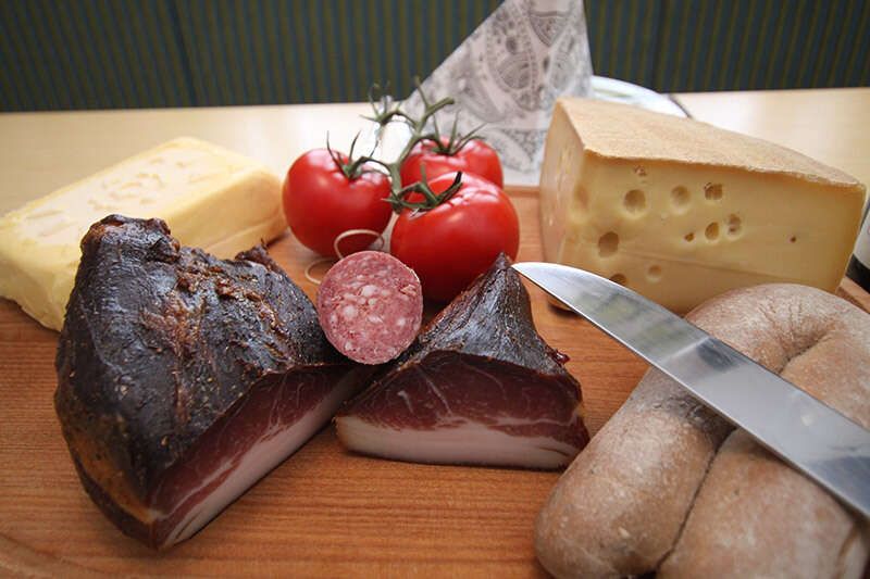 Speck, Käse, Würste, Hauswurst uvm als Ab Hof Verkauf Produkte